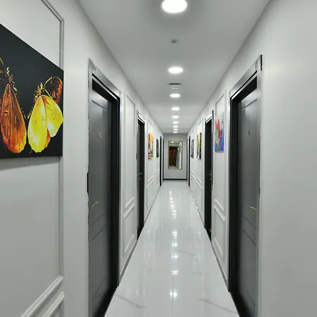 Central Luxury 47